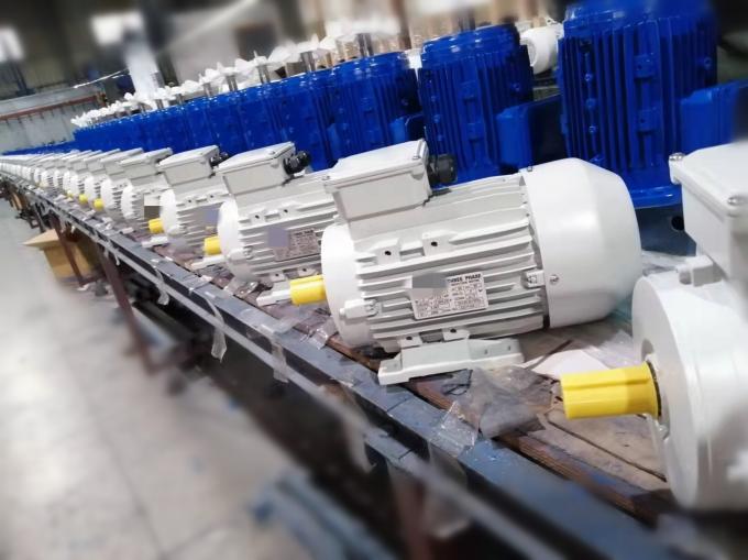 Moteur &eacute;lectrique &agrave; courant alternatif &agrave; une seule phase de 2,2 kW de 3 ch 380 V 50 Hz 2300 tours par minute bo&icirc;tier en aluminium ferm&eacute; r&eacute;sistant &agrave; l'explosion 110 V moteur de pompe 5 kW 19