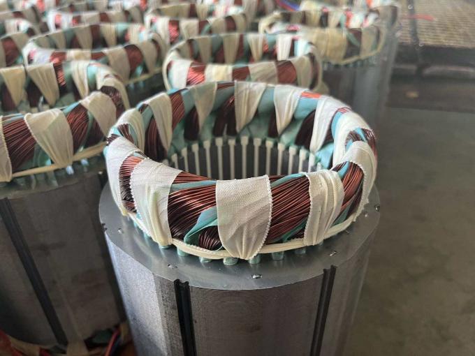 Moteur électrique asynchrone étanche 50Hz 60Hz 0,09kW 0,12CV à quatre pôles 380V 1500RPM triphasé fermé 220V CA 4